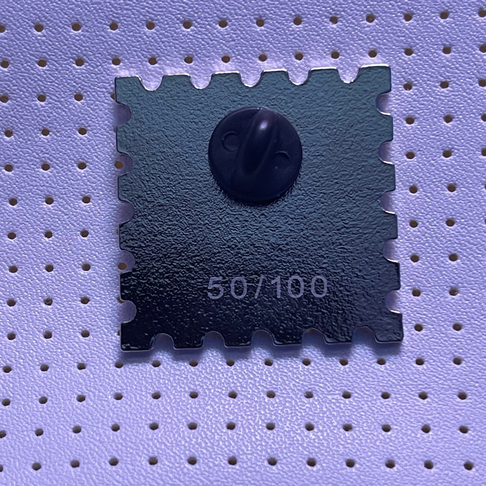 Amazon Pin - Picture 2 of 2
